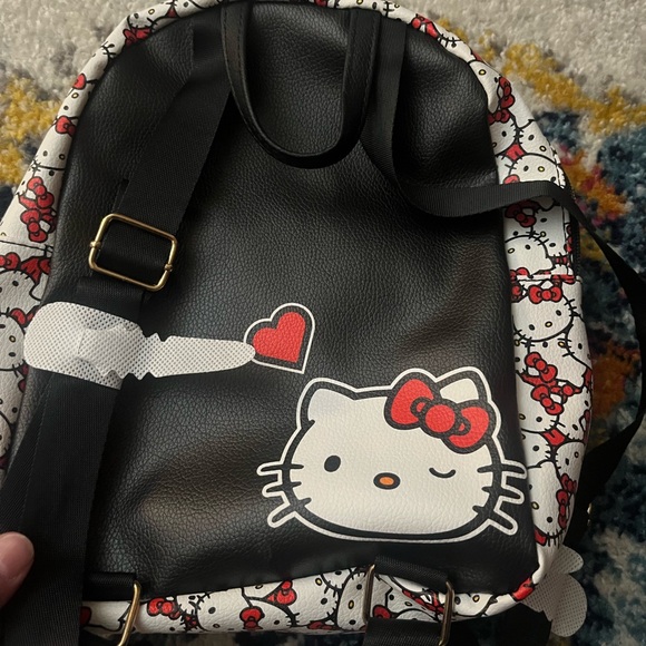 Hello Kitty Mini Backpack - Picture 2 of 2